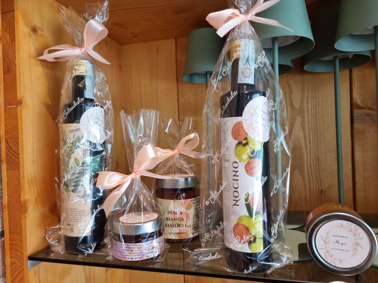 Confezioni regalo con biscotti e prodotti